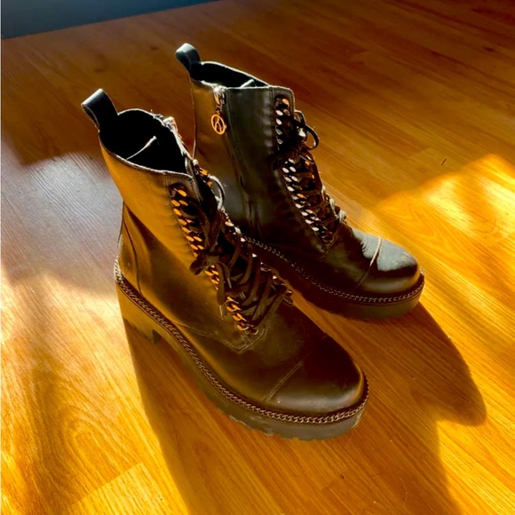 Wishbone combat boots - women’s size 8.5 - Picture 2 of 2